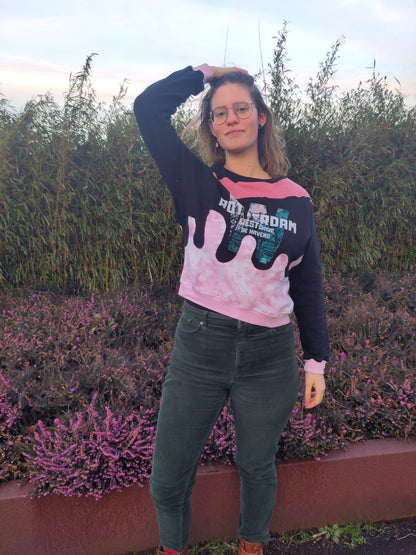 Funky Fibers Sweater – Rotterdamse Havens in Roze & Zwart - JalaJala Artshop