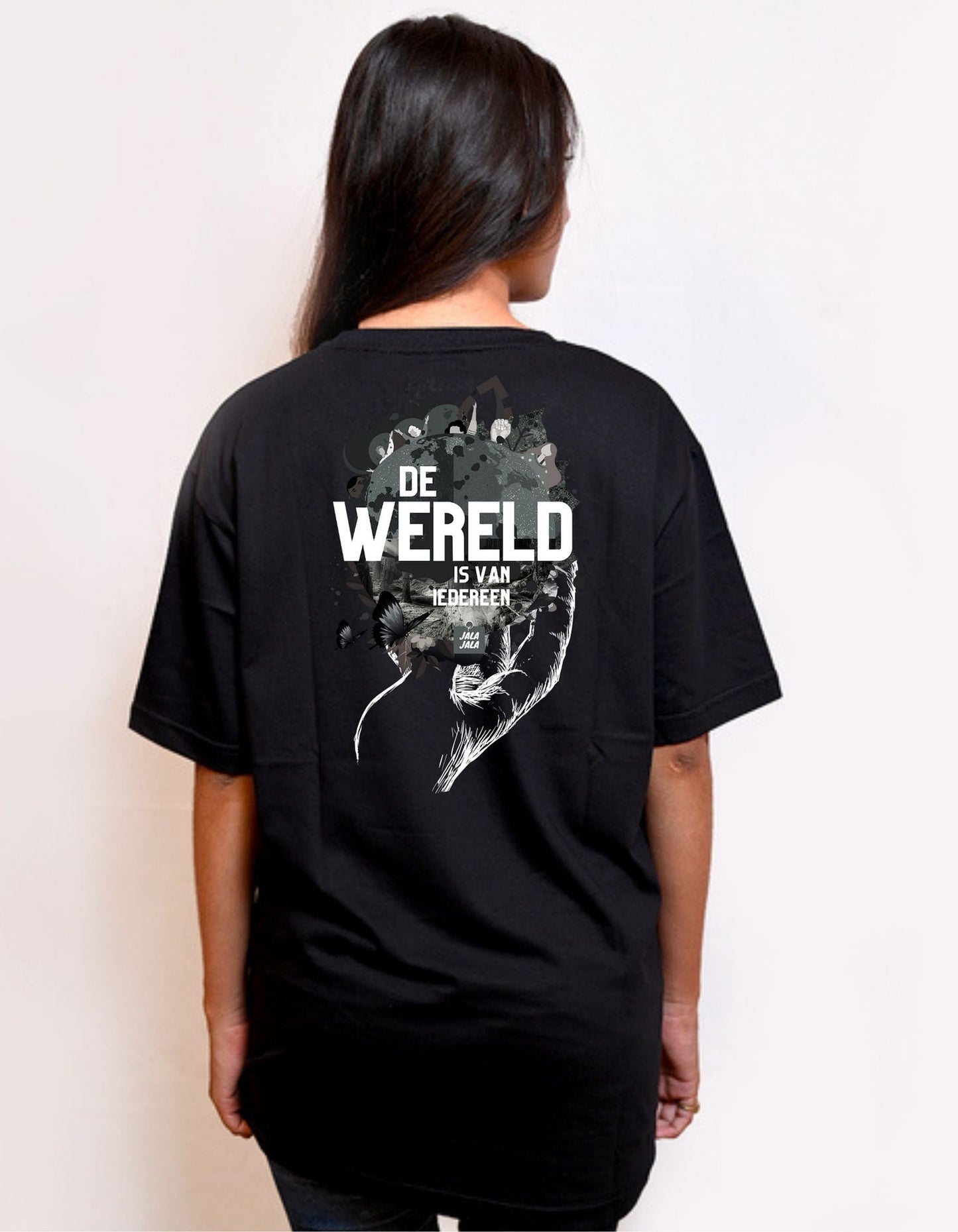 Oversized T-shirt uniseks - De wereld is van iedereen - JalaJala Artshop