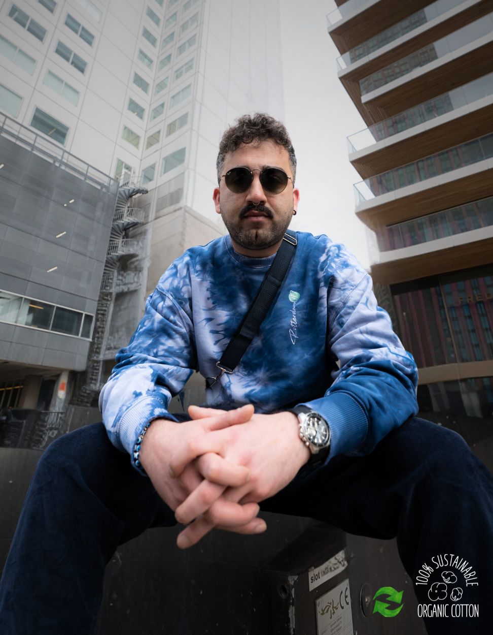 Oversized Tie - Dye Sweater – Blauw | Rotterdam 010 (Limited Edition) - JalaJala Artshop