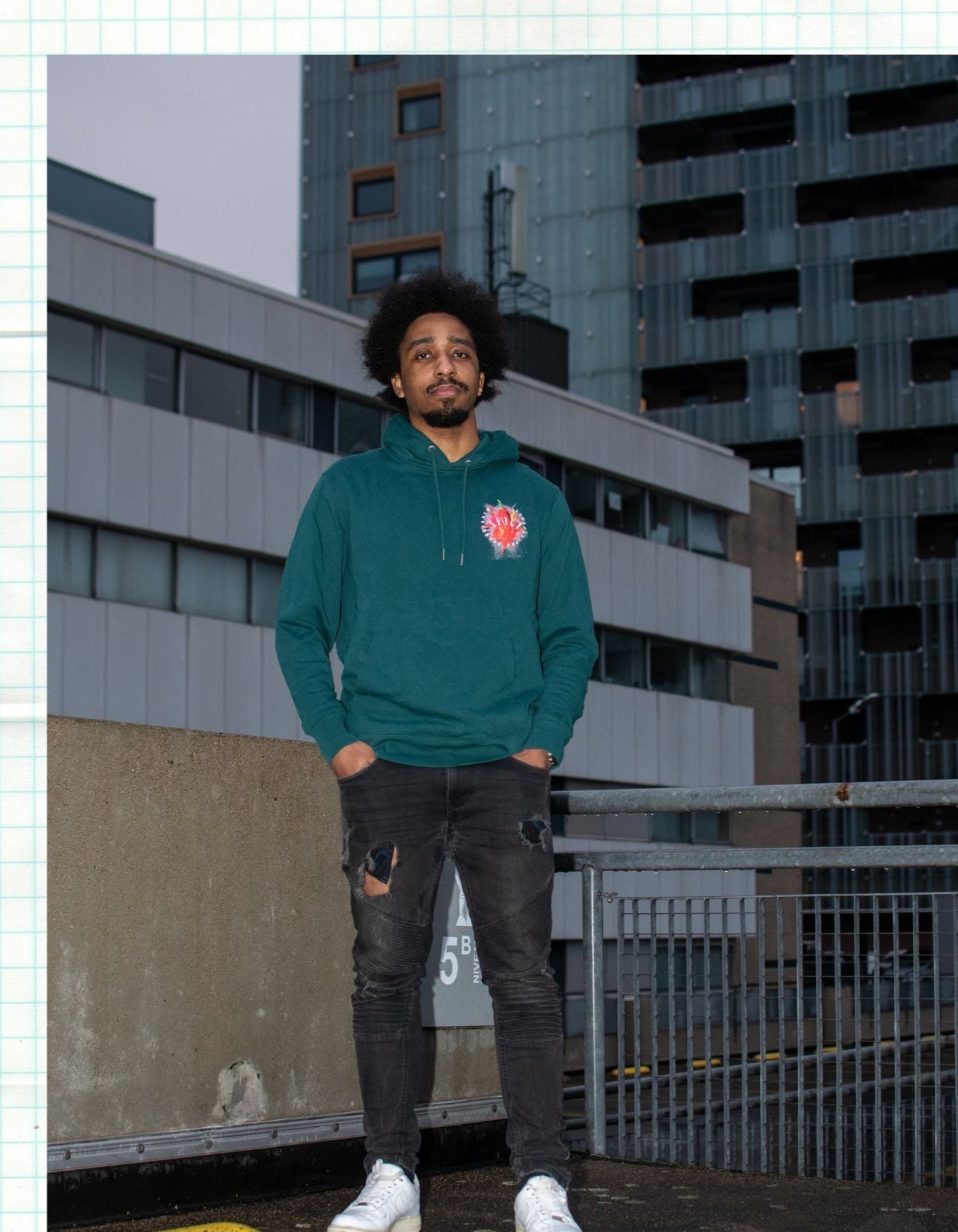 Spicy Minds Hoodie – Kunstzinnig Statement in Groen limited edition unisek hoodie - JalaJala Artshop
